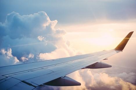 Ten Ways to Stay Entertained on a Long Flight